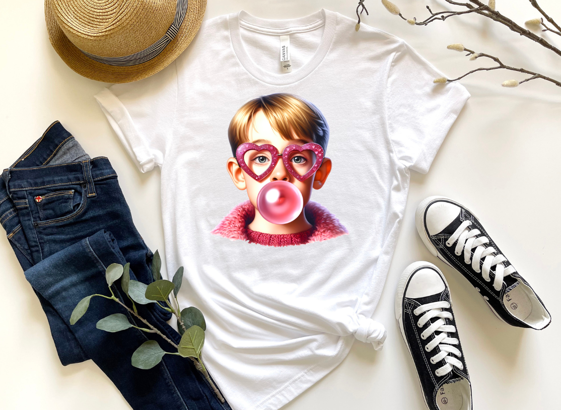 KEVIN BLOWING BUBBLE GUM-DTF TRANSFER